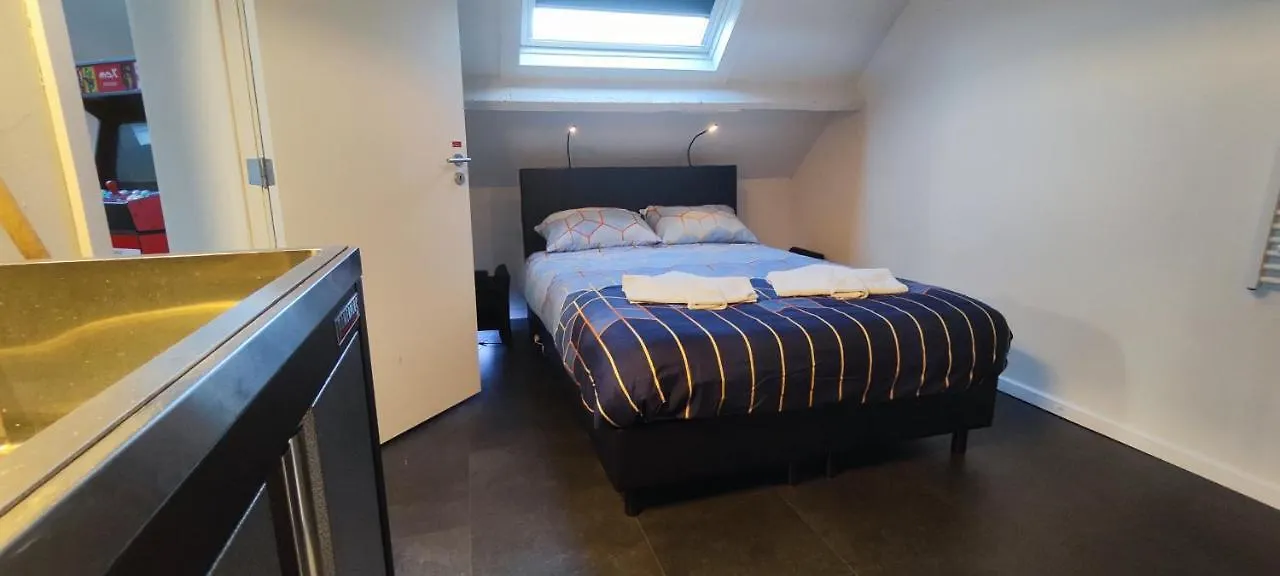 Penthouse 40 M2 Aparthotel Zemst 0*,