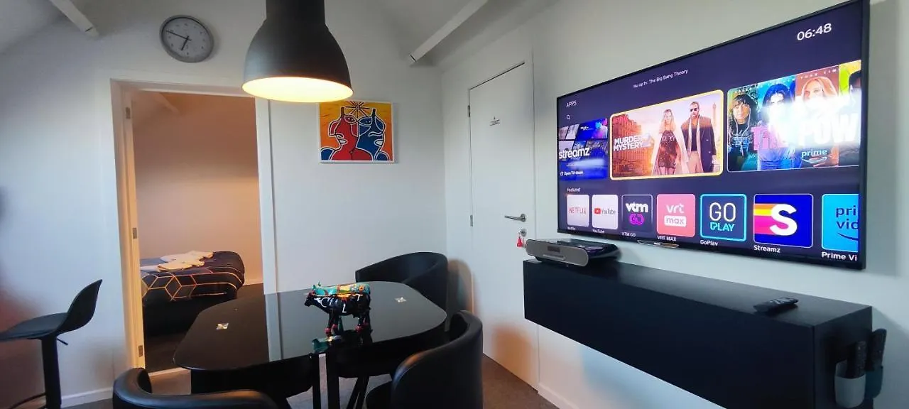 Penthouse 40 M2 Aparthotel Zemst