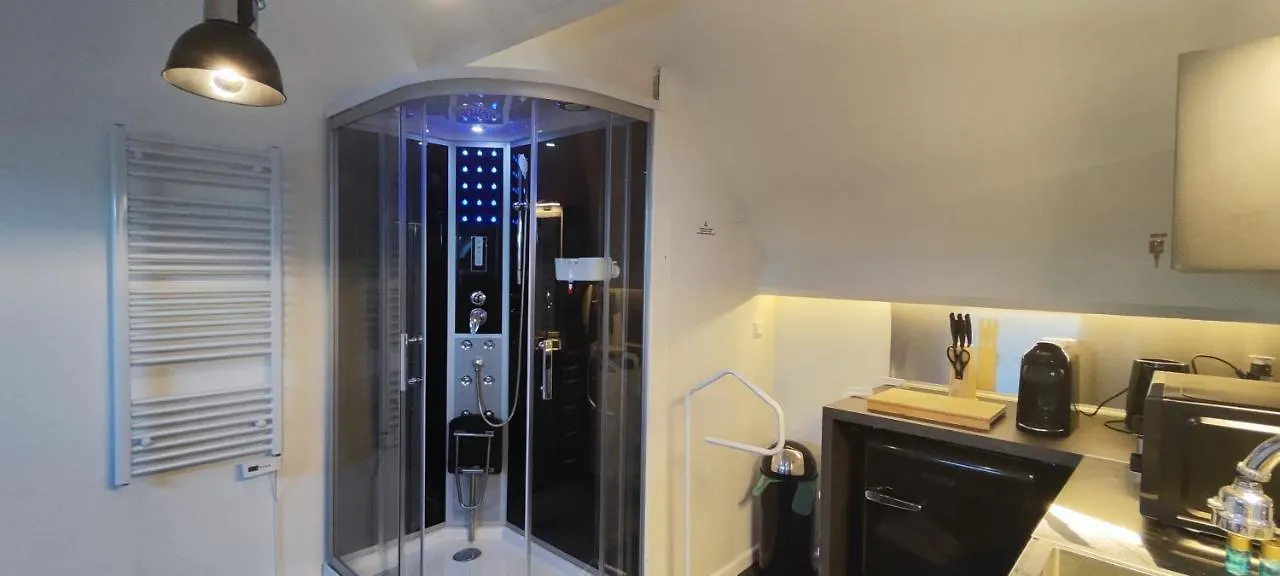 Penthouse 40 M2 Aparthotel Zemst